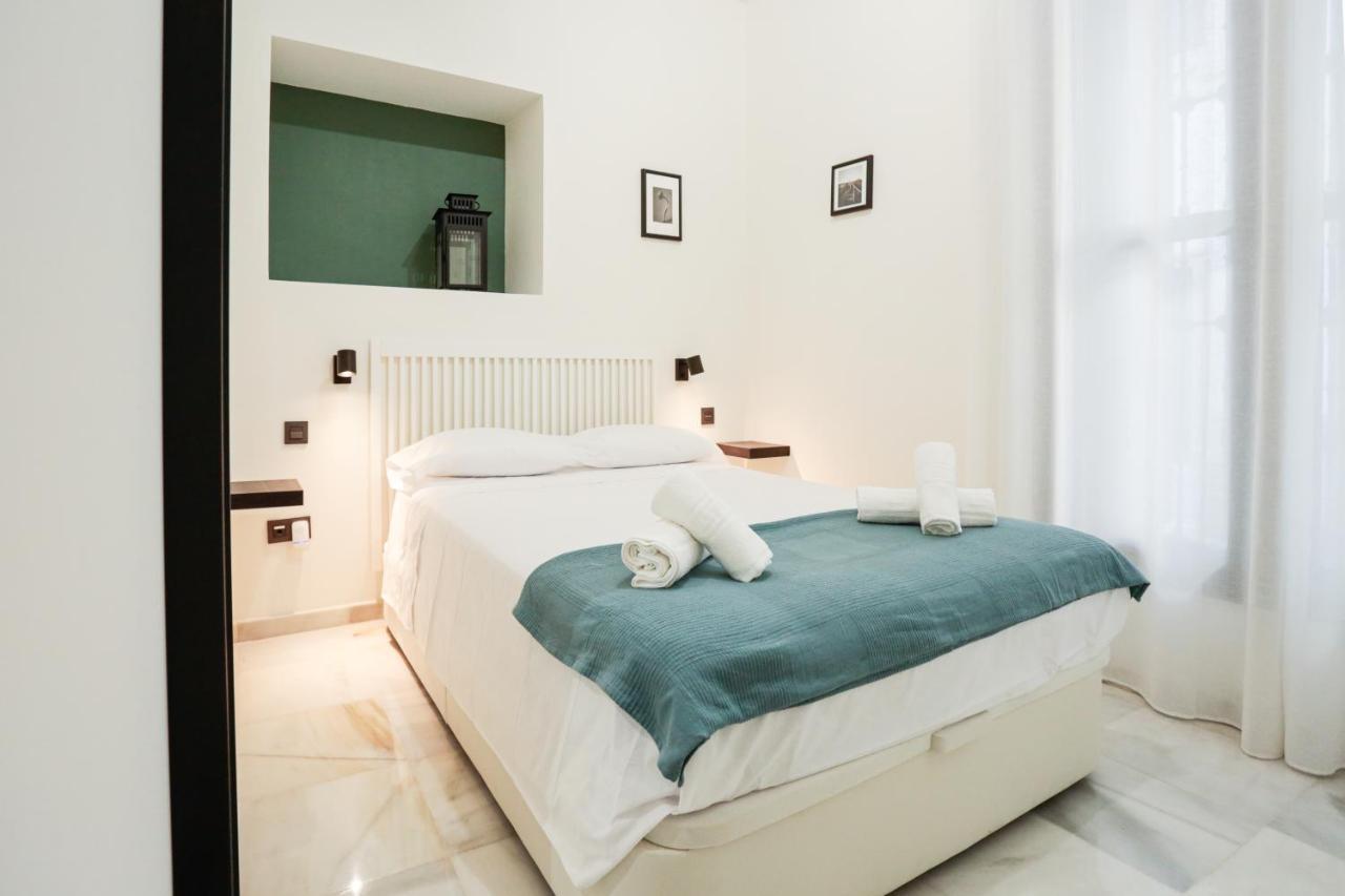 Monkeys Apartments Cervantes Севилья Экстерьер фото