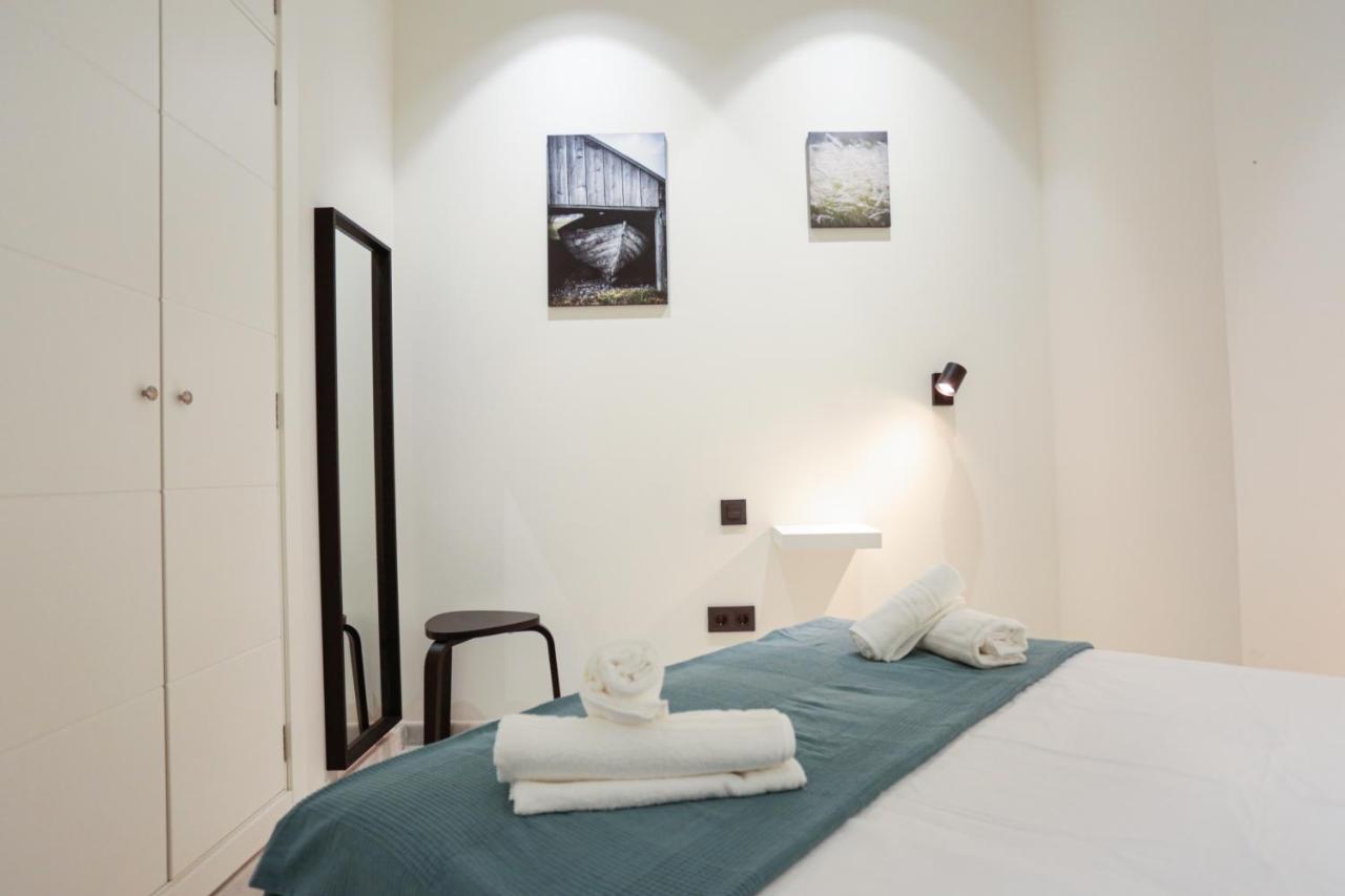 Monkeys Apartments Cervantes Севилья Экстерьер фото