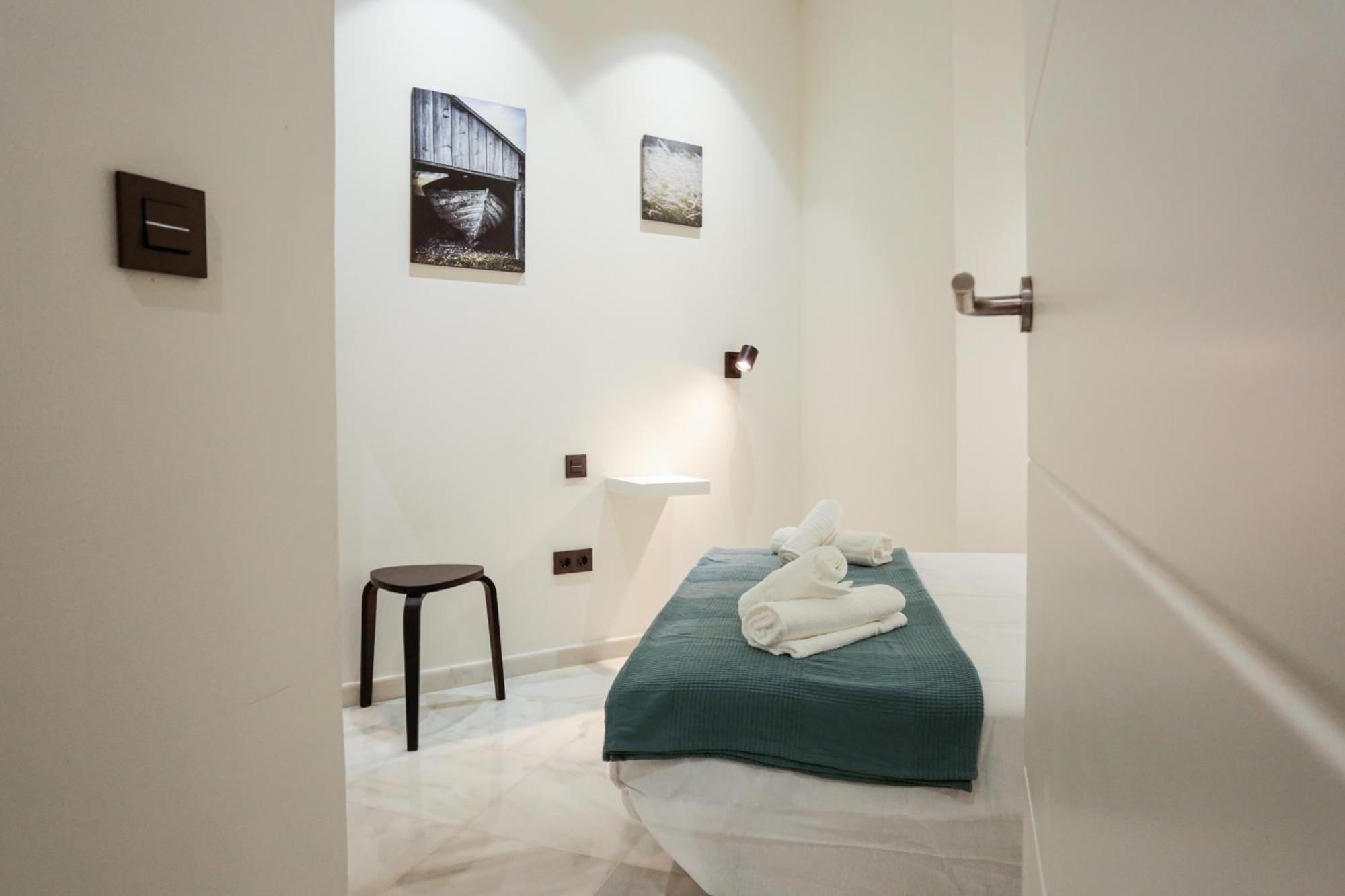 Monkeys Apartments Cervantes Севилья Экстерьер фото
